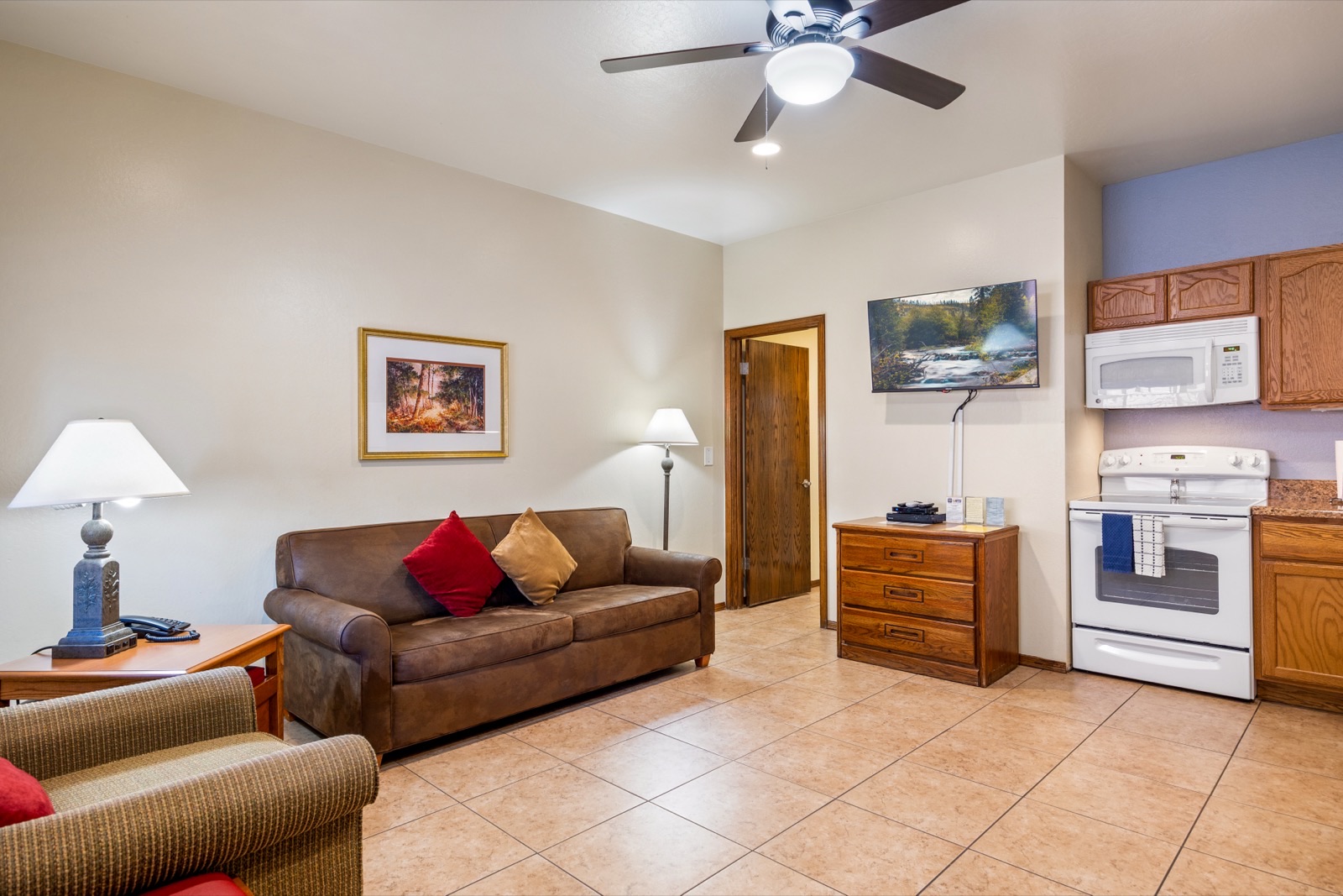 Pine Apache living area